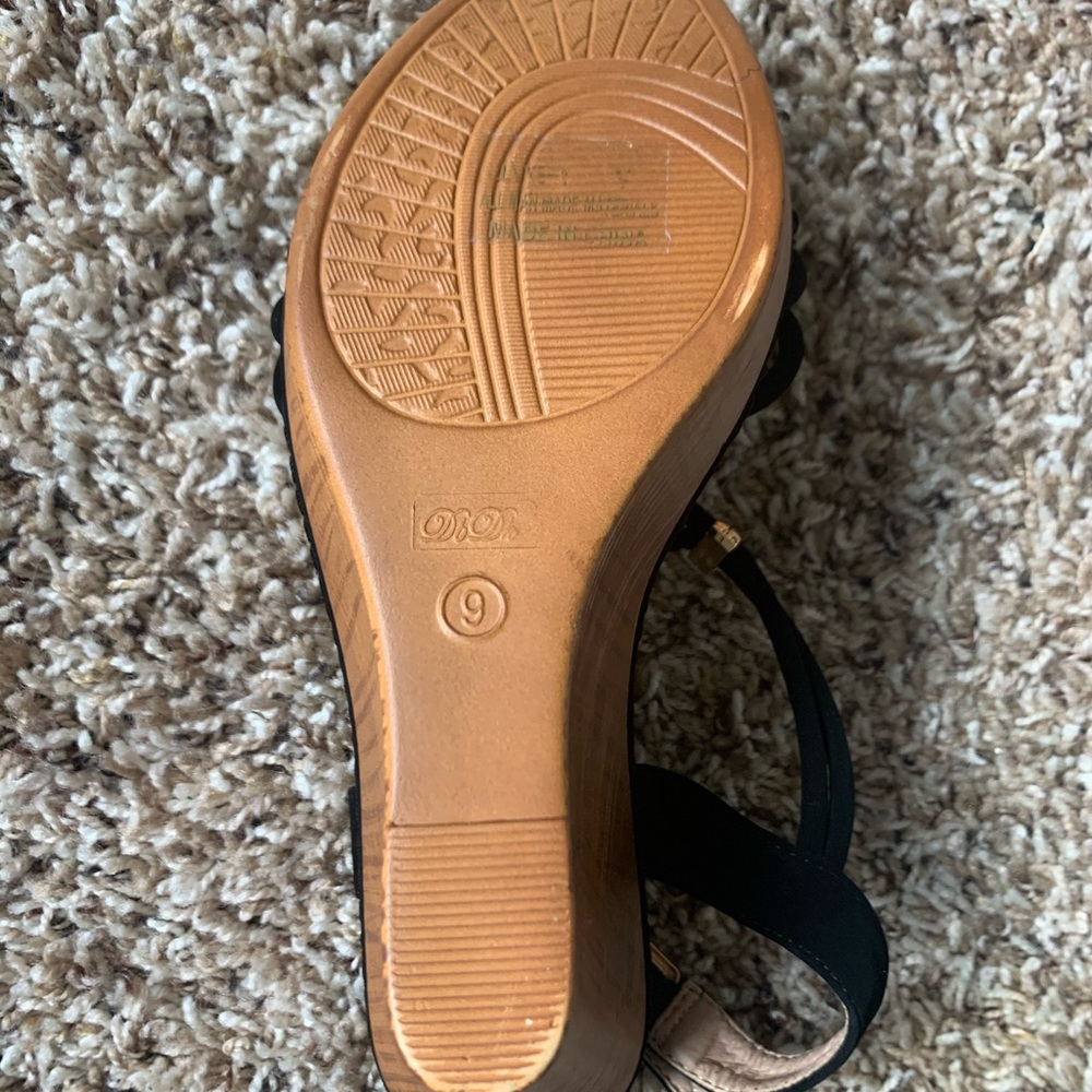 Wedge - Picture 5 of 5